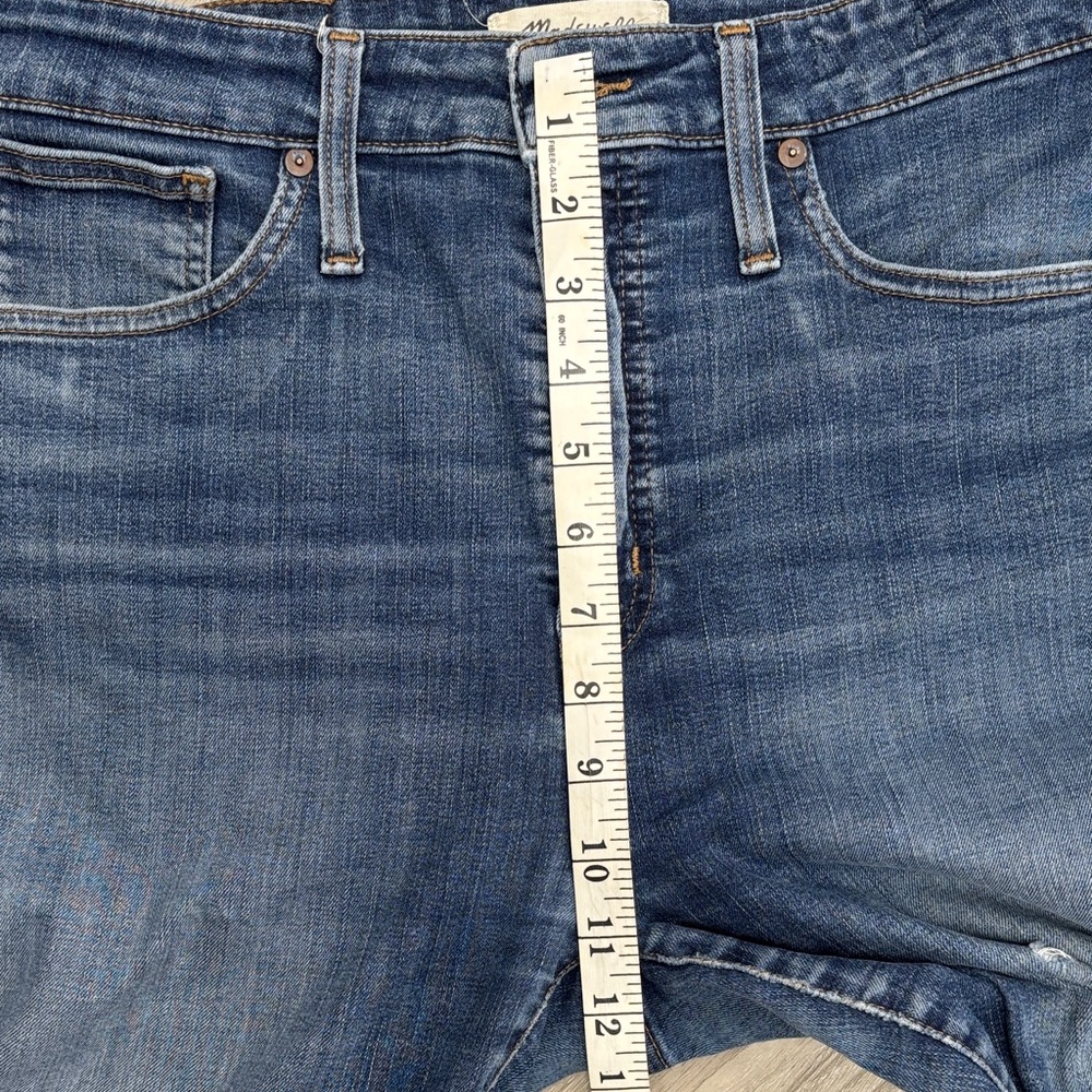 Madewell Women's Straight Leg Jeans in Dark Blue curvy high rise skinny size 30T - Picture 5 of 9